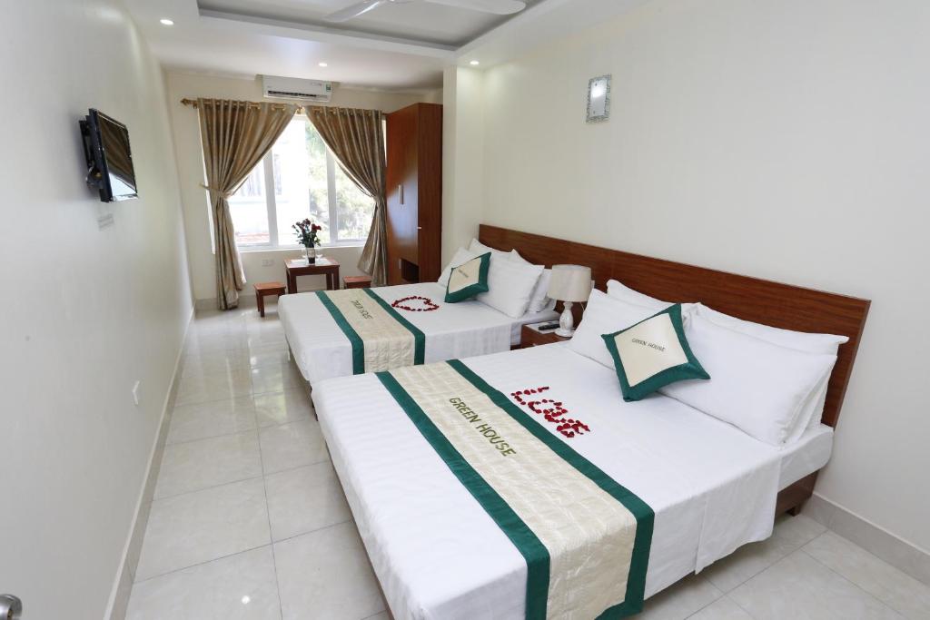 catba sunrise hostel – Ha Long Bay